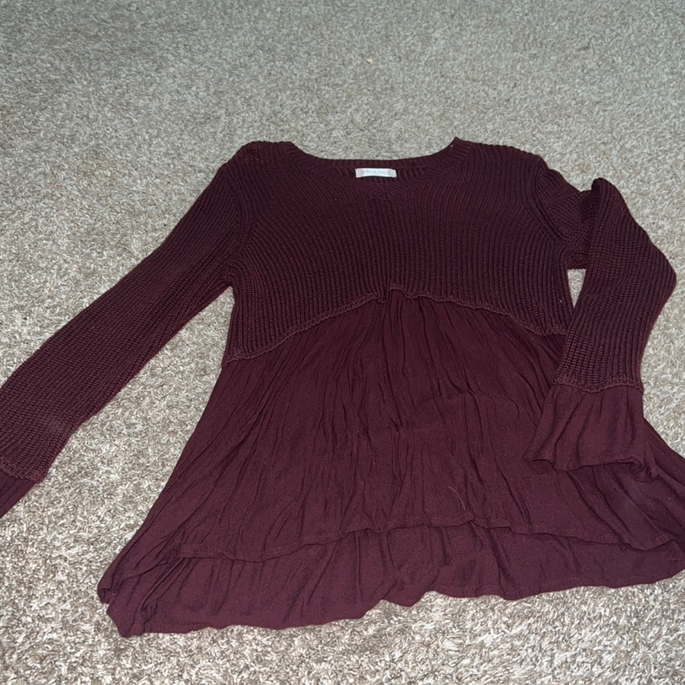 Maroon sweater